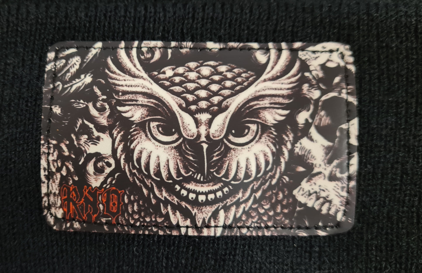 BEANIE FLOWLER WHITE BLACK