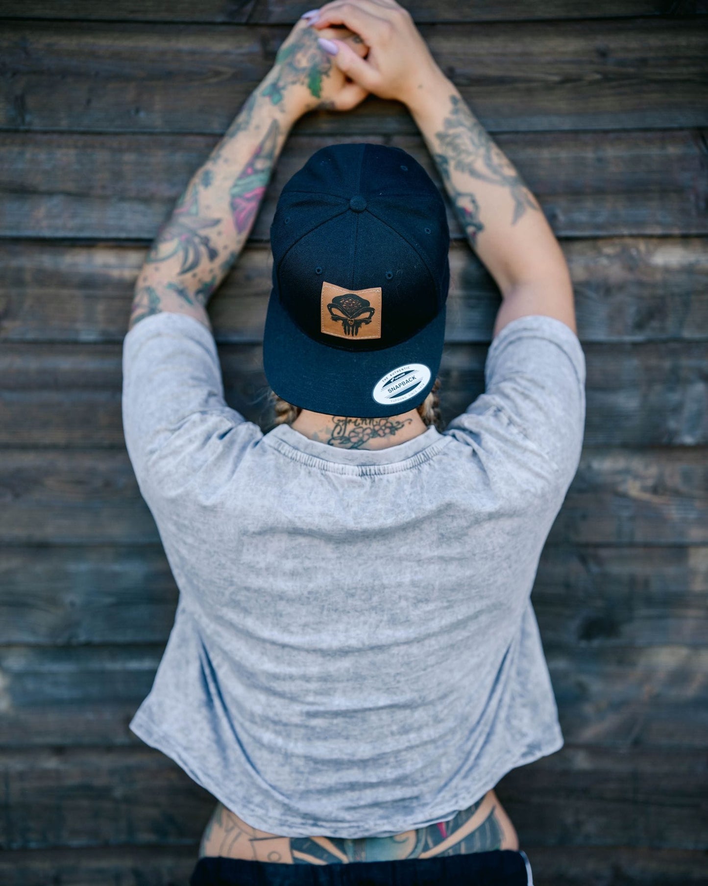 CROPSHIRT MOTH LANTERN GREY