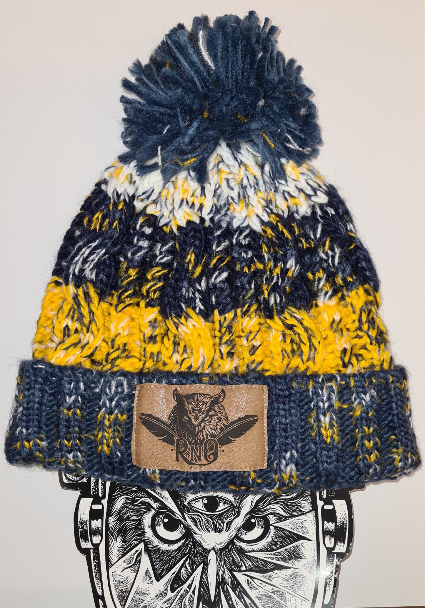 BEANIE POM POM BOMMEL FEATHER VEGANLEATHER MORNING FROST