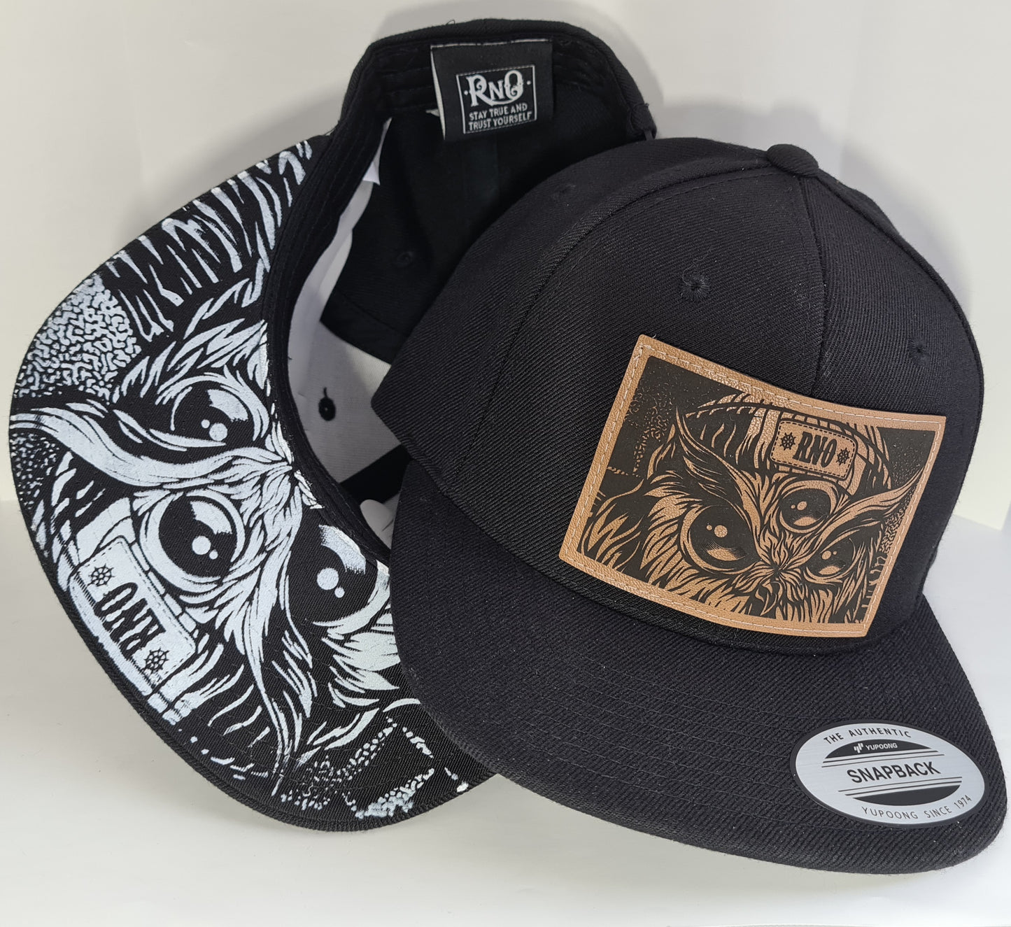 SNAPBACK SAILOROWL PRINT Black