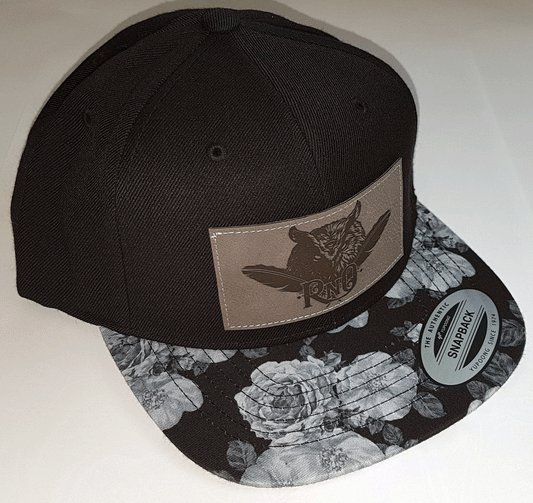 RNO SNAPBACK FEATHER ROSES BLACKWHITE
