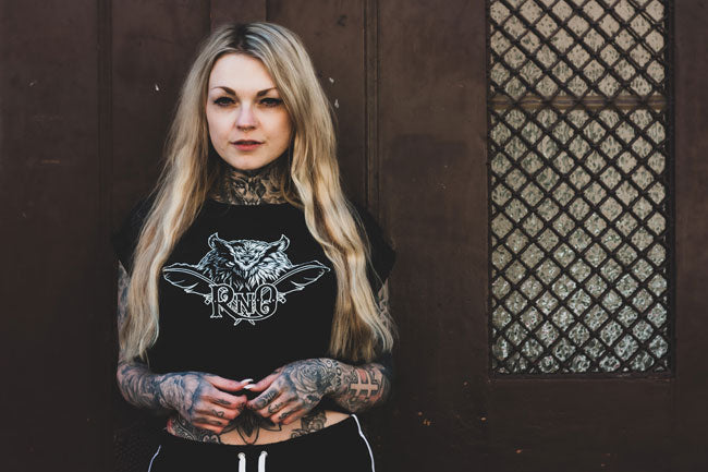 CROPSHIRT FEATHER LADY BLACK