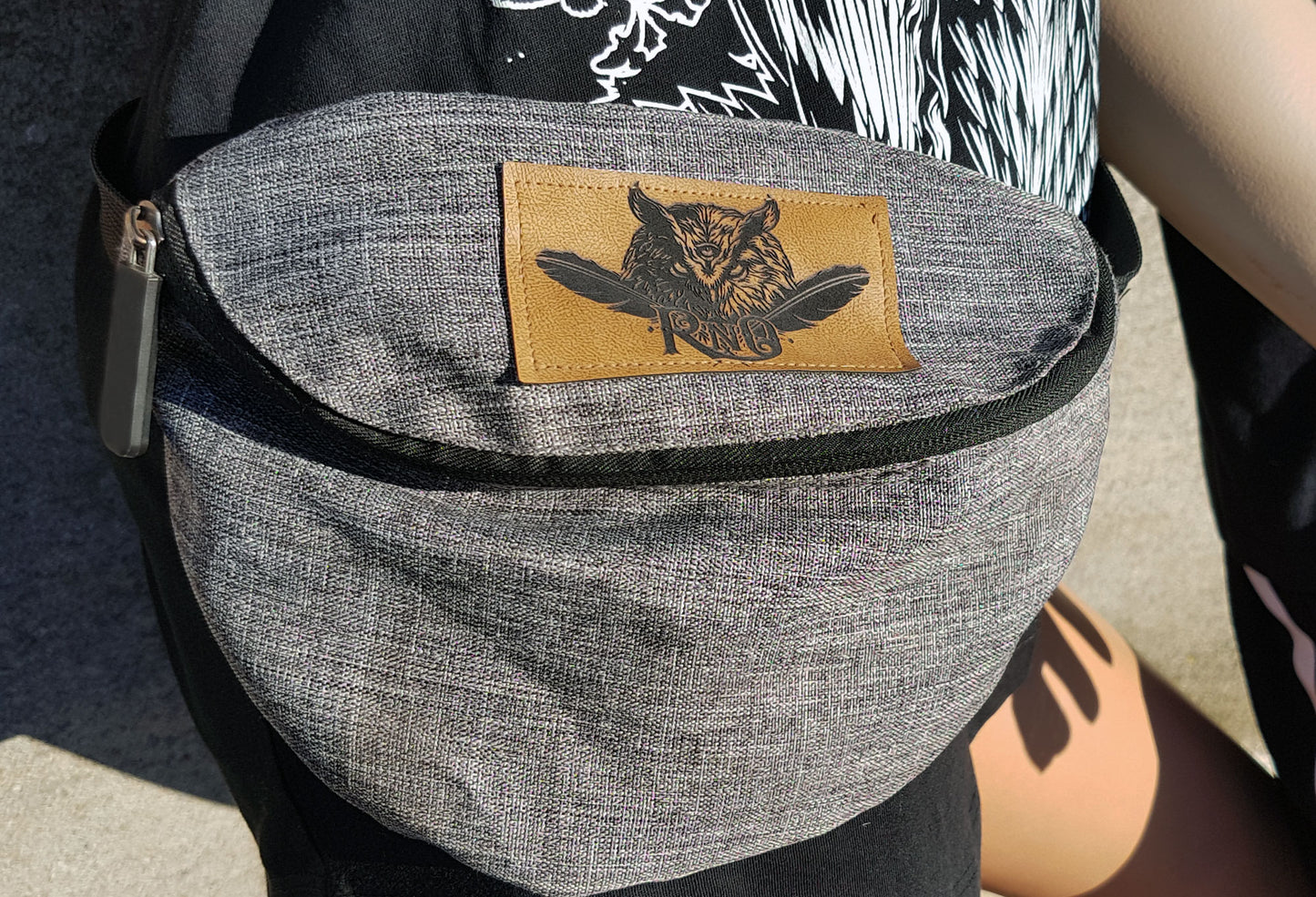 GÜRTELTASCHE FEATHER GREY