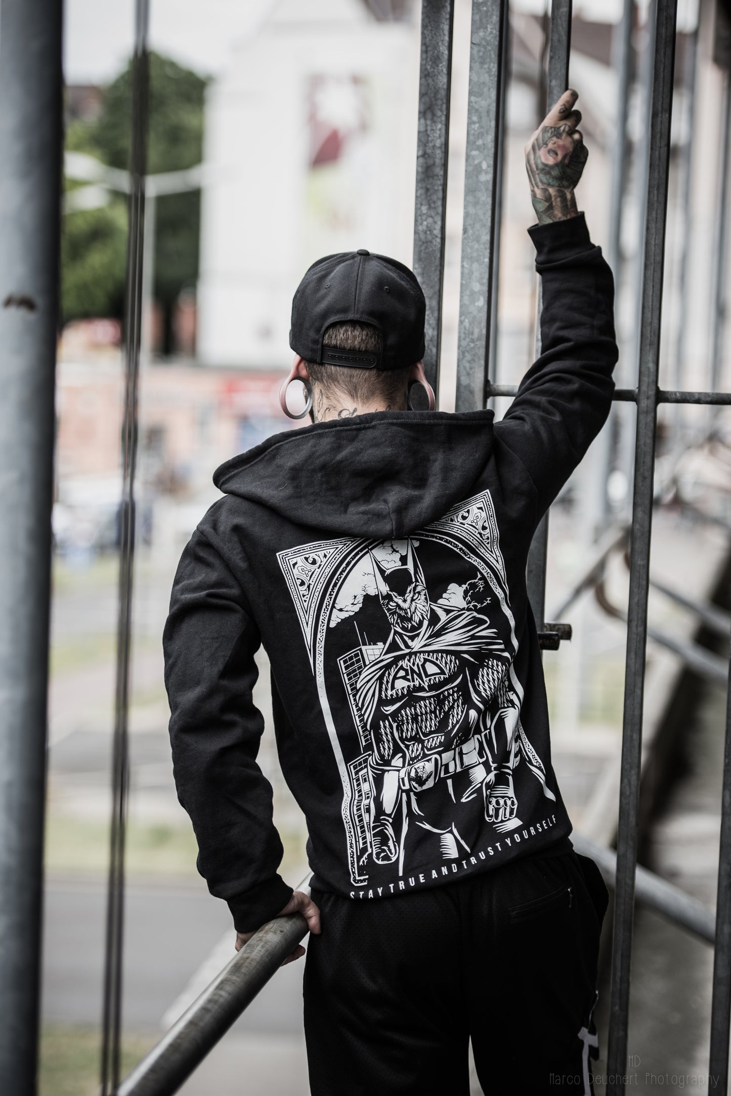 ZIPPER BATOWL BLACK UNI