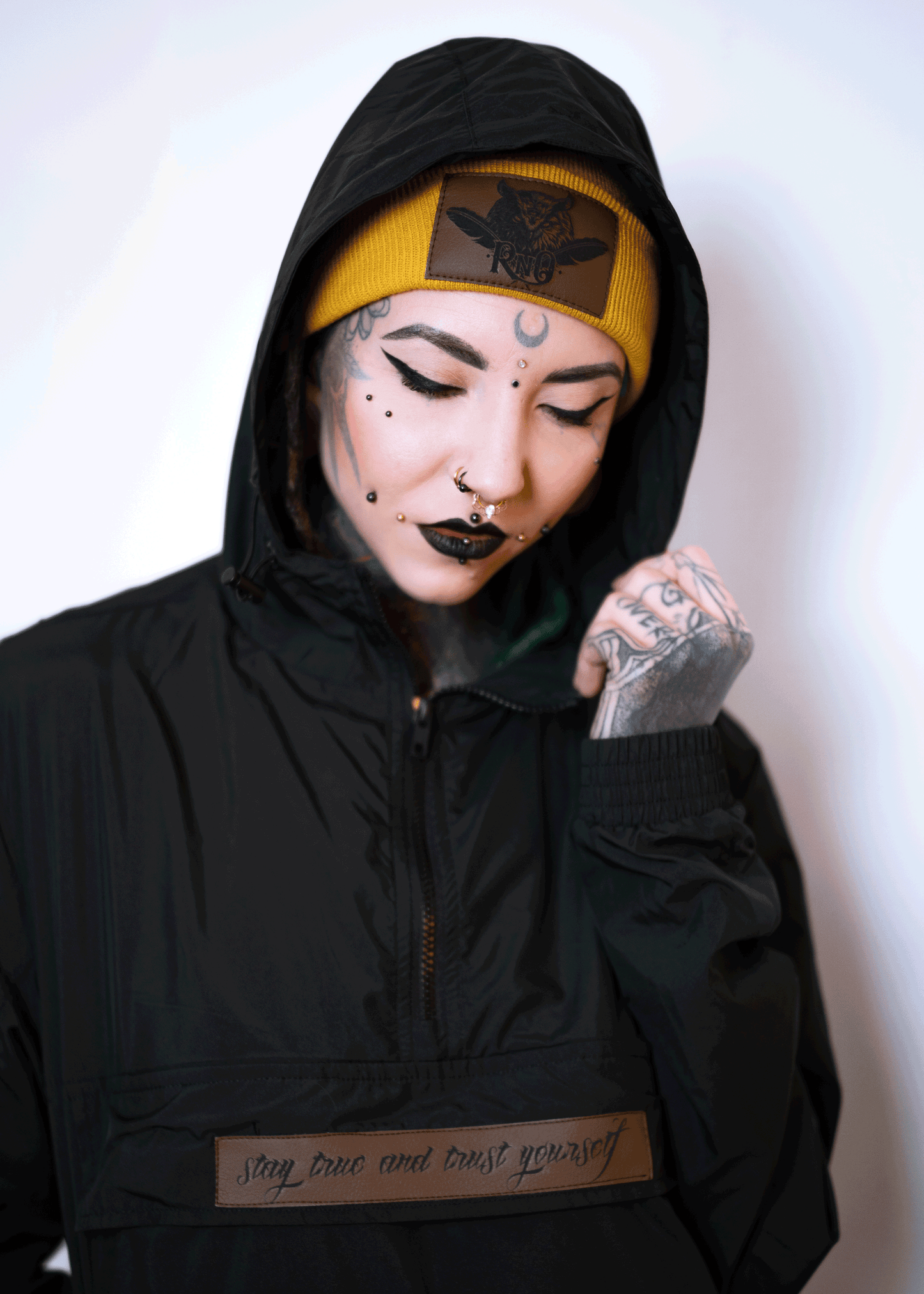 PULL OVER JACKET BLACK UNI