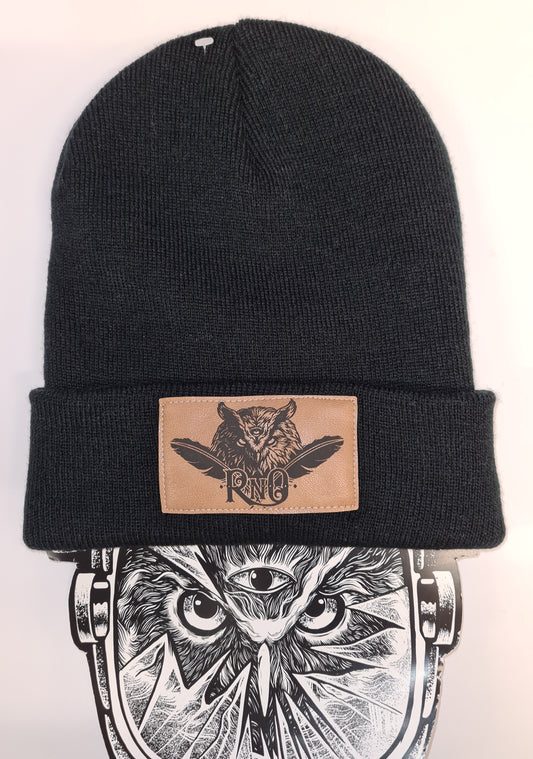 BEANIE FEATHER VEGAN LEATHER BLACK