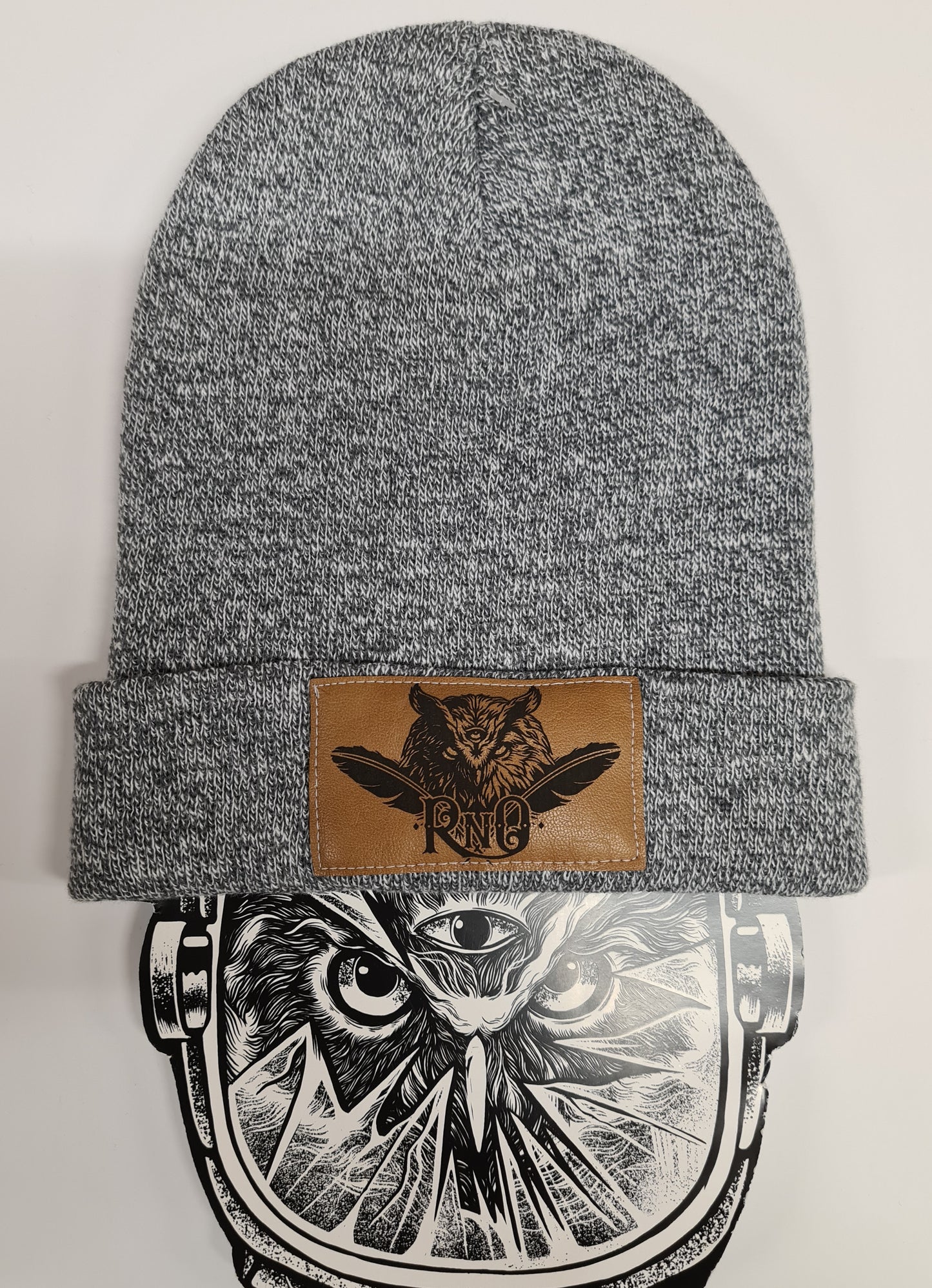 BEANIE FEATHER VEGANLEATHER DESIGN VERSCH. FARBEN