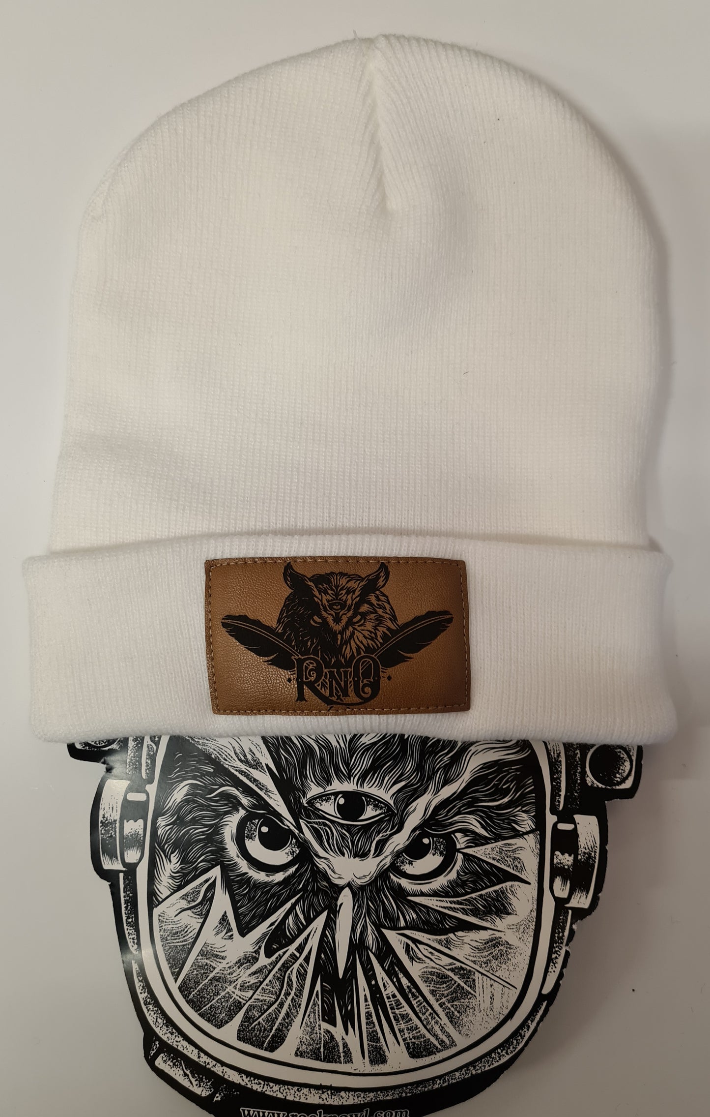 BEANIE FEATHER VEGANLEATHER DESIGN VERSCH. FARBEN