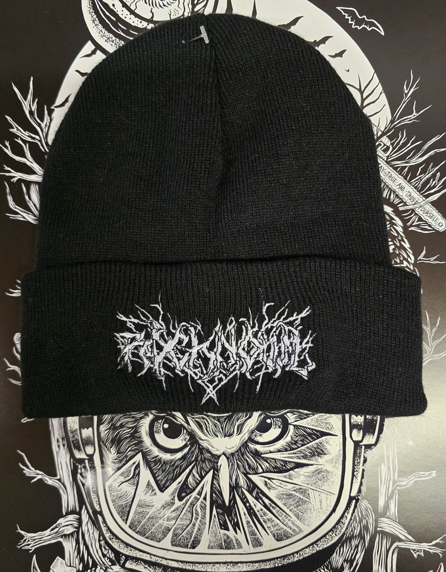 BEANIE METAL DESIGN BLACK EMB