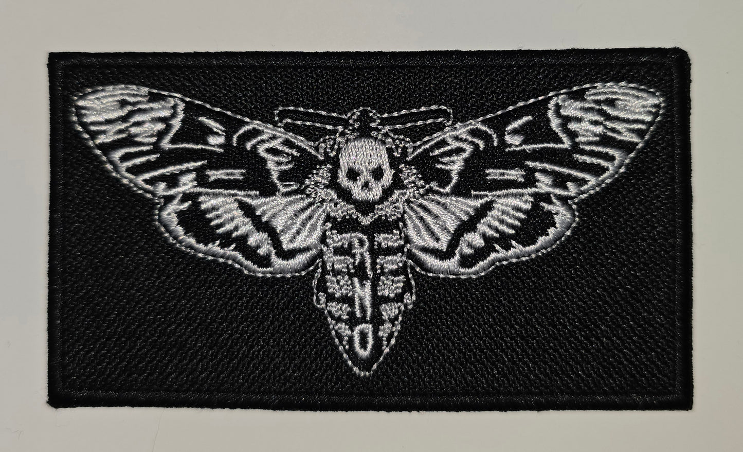 MOTH PATCH GESTICKT