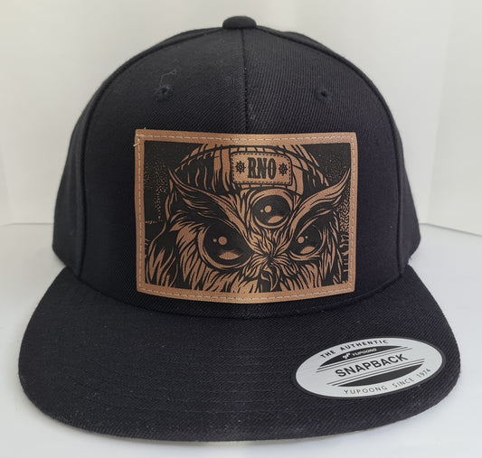SNAPBACK SAILOROWL PRINT Black